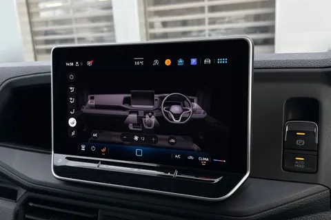 ML74EFS Volkswagen Crafter 2.0 TDI 140PS Commerce Plus High Roof Van Thumbnail #20