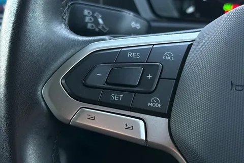 DA25CZR Volkswagen Caddy Maxi 2.0 TDI 122PS Commerce Pro Van DSG [Tech Pack] Thumbnail #41