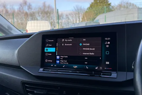 DA25CZR Volkswagen Caddy Maxi 2.0 TDI 122PS Commerce Pro Van DSG [Tech Pack] Thumbnail #53