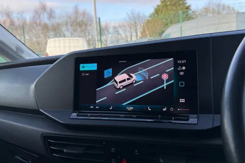 DA25CZR Volkswagen Caddy Maxi 2.0 TDI 122PS Commerce Pro Van DSG [Tech Pack] Thumbnail #59