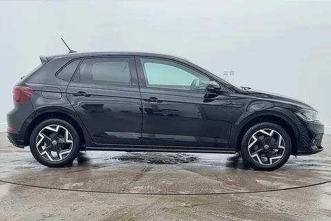 KM75OBV Volkswagen Polo 1.0 TSI 115 R-Line 5dr DSG ⭐Heated front seats⭐ Thumbnail #4