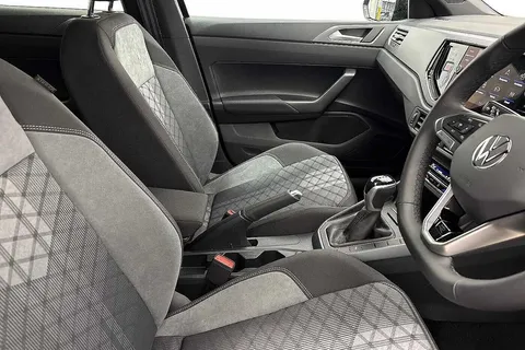 KM75OBV Volkswagen Polo 1.0 TSI 115 R-Line 5dr DSG ⭐Heated front seats⭐ Thumbnail #11