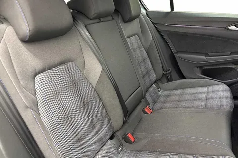 KW25EHL Volkswagen Golf 1.5 TSI 272 GTE eHybrid 5dr DSG**PAN ROOF + HEADS UP DISPLAY** Thumbnail #9