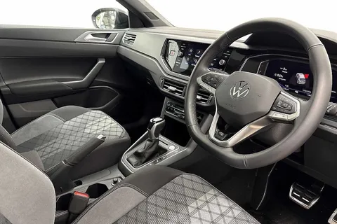 KO25MYH Volkswagen Taigo 1.0 TSI 115 Black Edition **PAN ROOF + KEYLESS ENTRY** 5dr DSG Thumbnail #6