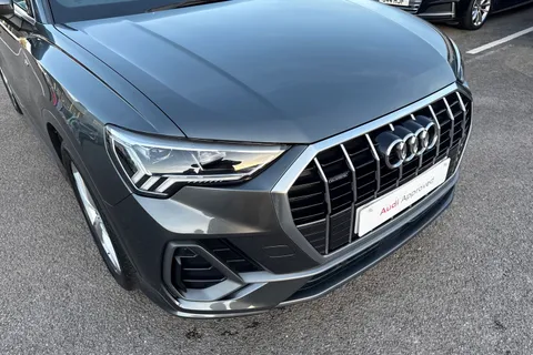 DE70MYH Audi Q3 S line 35 TDI quattro 150 PS 6-speed Thumbnail #10