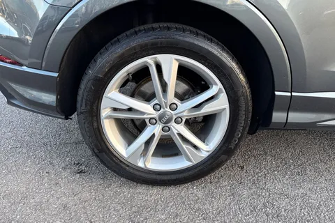 DE70MYH Audi Q3 S line 35 TDI quattro 150 PS 6-speed Thumbnail #12