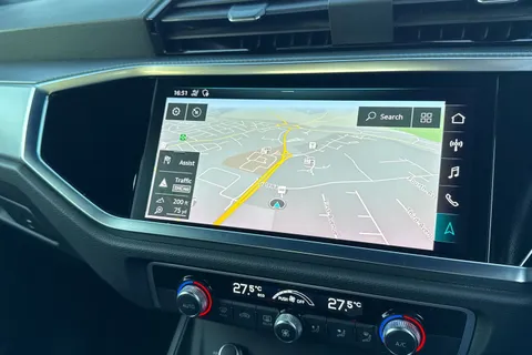 DE70MYH Audi Q3 S line 35 TDI quattro 150 PS 6-speed Thumbnail #18