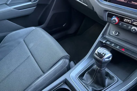 DE70MYH Audi Q3 S line 35 TDI quattro 150 PS 6-speed Thumbnail #21