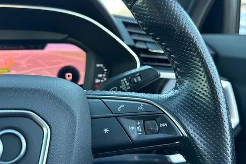 DE70MYH Audi Q3 S line 35 TDI quattro 150 PS 6-speed Thumbnail #26