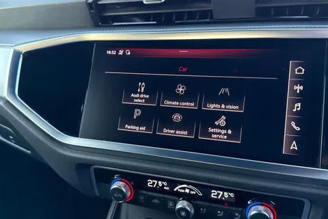 DE70MYH Audi Q3 S line 35 TDI quattro 150 PS 6-speed Thumbnail #40