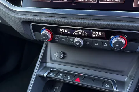 DE70MYH Audi Q3 S line 35 TDI quattro 150 PS 6-speed Thumbnail #46