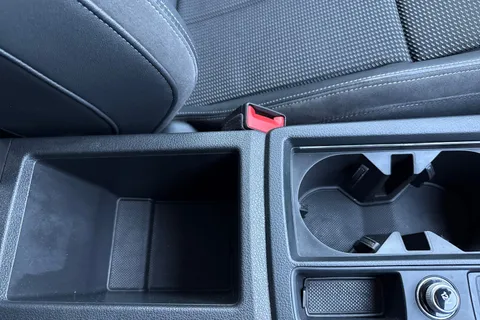 DE70MYH Audi Q3 S line 35 TDI quattro 150 PS 6-speed Thumbnail #48