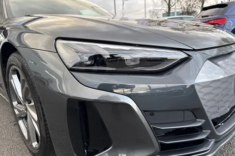 KF23DSZ Audi e-tron GT GT quattro 350,00 kW Thumbnail #10