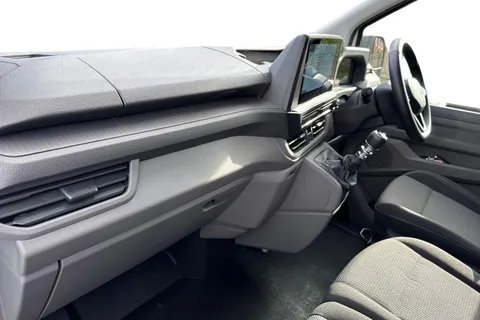 MF25HTP Volkswagen Transporter 2.0 TDI 110 Commerce Plus Van Thumbnail #10