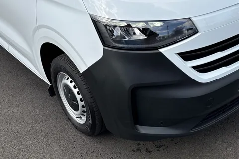 MF25HTP Volkswagen Transporter 2.0 TDI 110 Commerce Plus Van Thumbnail #18