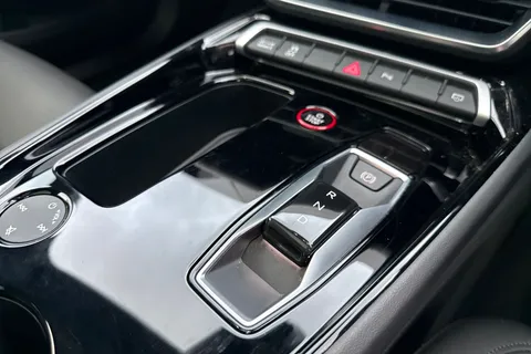 KF23DSZ Audi e-tron GT GT quattro 350,00 kW Thumbnail #24