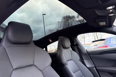 KF23DSZ Audi e-tron GT GT quattro 350,00 kW Thumbnail #25