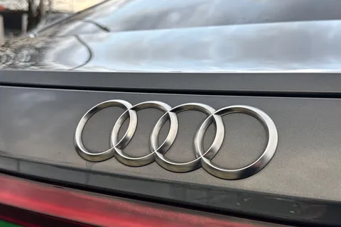 KF23DSZ Audi e-tron GT GT quattro 350,00 kW Thumbnail #30