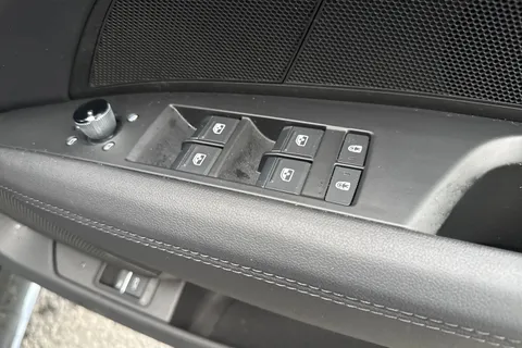 KF23DSZ Audi e-tron GT GT quattro 350,00 kW Thumbnail #34