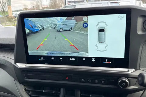 MF25HTP Volkswagen Transporter 2.0 TDI 110 Commerce Plus Van Thumbnail #38