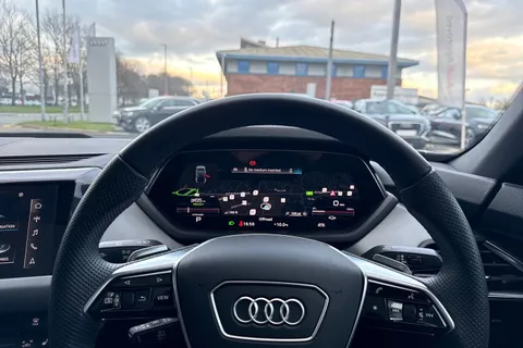 KF23DSZ Audi e-tron GT GT quattro 350,00 kW Thumbnail #39