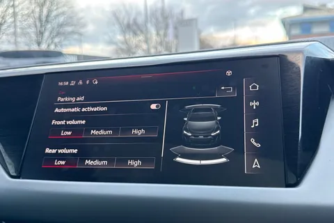 KF23DSZ Audi e-tron GT GT quattro 350,00 kW Thumbnail #53