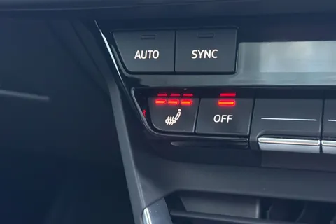 KF23DSZ Audi e-tron GT GT quattro 350,00 kW Thumbnail #55