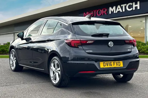 2 of 63 for Vauxhall Astra 1.6 CDTi ecoFLEX SRi Nav Euro 6 (s/s) 5dr