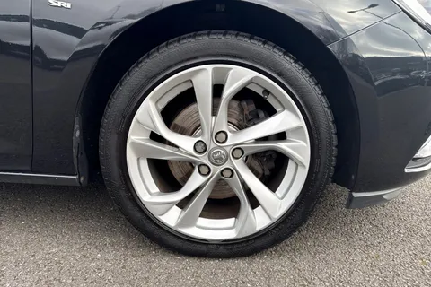 10 of 63 for Vauxhall Astra 1.6 CDTi ecoFLEX SRi Nav Euro 6 (s/s) 5dr