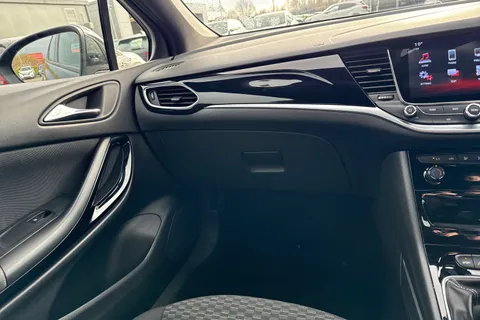 20 of 63 for Vauxhall Astra 1.6 CDTi ecoFLEX SRi Nav Euro 6 (s/s) 5dr