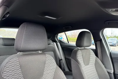 24 of 63 for Vauxhall Astra 1.6 CDTi ecoFLEX SRi Nav Euro 6 (s/s) 5dr