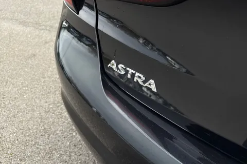 33 of 63 for Vauxhall Astra 1.6 CDTi ecoFLEX SRi Nav Euro 6 (s/s) 5dr