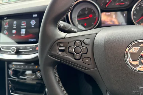 39 of 63 for Vauxhall Astra 1.6 CDTi ecoFLEX SRi Nav Euro 6 (s/s) 5dr