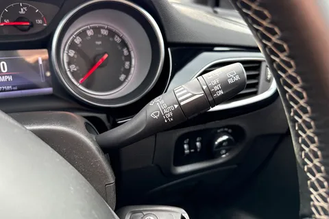 42 of 63 for Vauxhall Astra 1.6 CDTi ecoFLEX SRi Nav Euro 6 (s/s) 5dr