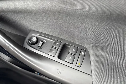 44 of 63 for Vauxhall Astra 1.6 CDTi ecoFLEX SRi Nav Euro 6 (s/s) 5dr