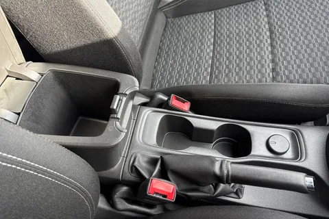 57 of 63 for Vauxhall Astra 1.6 CDTi ecoFLEX SRi Nav Euro 6 (s/s) 5dr