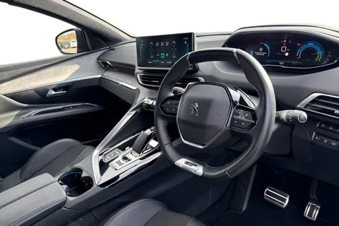 13 of 66 for PEUGEOT 3008 1.6 13.2kWh GT e-EAT Euro 6 (s/s) 5dr