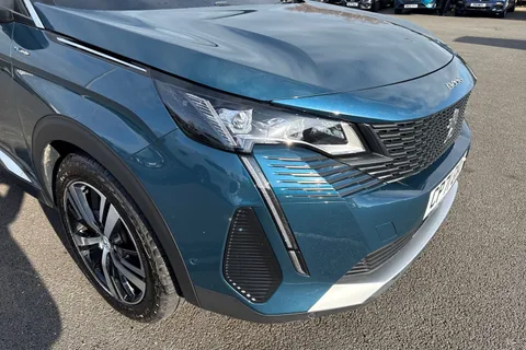 25 of 66 for PEUGEOT 3008 1.6 13.2kWh GT e-EAT Euro 6 (s/s) 5dr