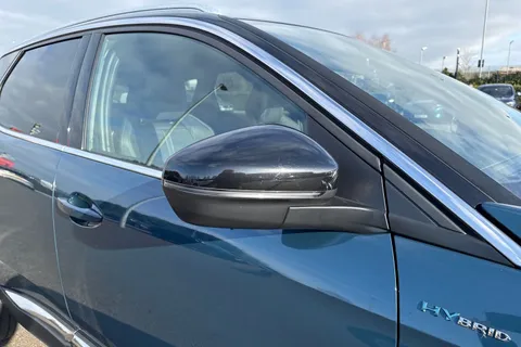 36 of 66 for PEUGEOT 3008 1.6 13.2kWh GT e-EAT Euro 6 (s/s) 5dr