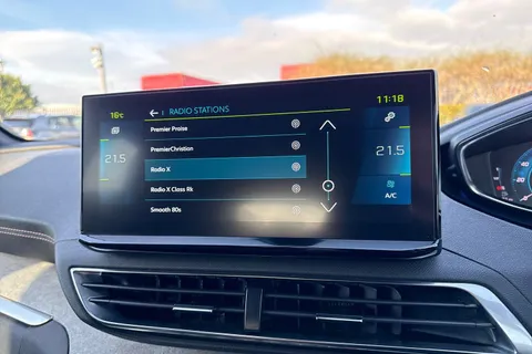 45 of 66 for PEUGEOT 3008 1.6 13.2kWh GT e-EAT Euro 6 (s/s) 5dr