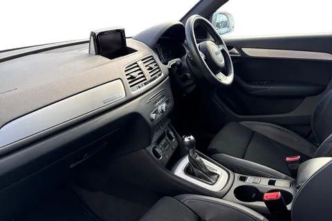 15 of 55 for Audi Q3 S line Edition 2.0 TFSI quattro 180 PS S tronic