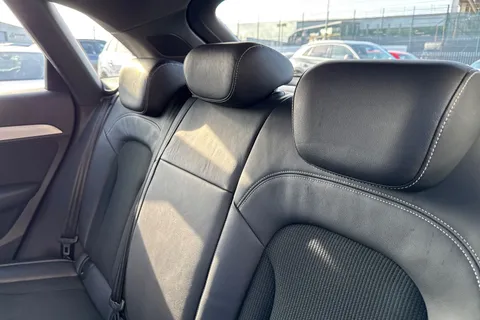 19 of 55 for Audi Q3 S line Edition 2.0 TFSI quattro 180 PS S tronic