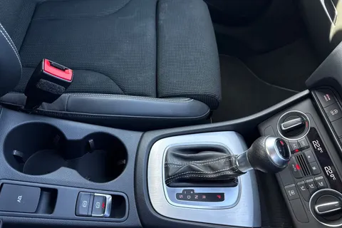 23 of 55 for Audi Q3 S line Edition 2.0 TFSI quattro 180 PS S tronic