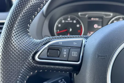 26 of 55 for Audi Q3 S line Edition 2.0 TFSI quattro 180 PS S tronic