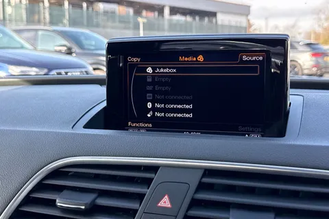 38 of 55 for Audi Q3 S line Edition 2.0 TFSI quattro 180 PS S tronic