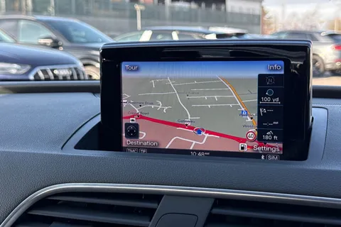 39 of 55 for Audi Q3 S line Edition 2.0 TFSI quattro 180 PS S tronic