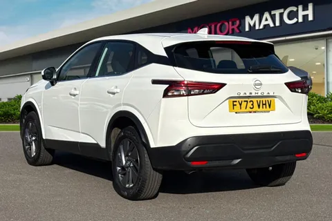 FY73VHV Nissan Qashqai 1.3 DIG-T MHEV Acenta Premium XTRON Euro 6 (s/s) 5dr Thumbnail #3
