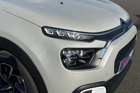 CX22TZW Citroën C3 1.2 PureTech Saint James Hatchback 5dr Petrol Manual Euro 6 (s/s) (83 ps) Thumbnail #9