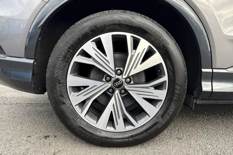 11 of 66 for Audi Q4 e-tron Q4 Sport 45 e-tron 210,00 kW