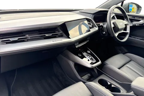 15 of 66 for Audi Q4 e-tron Q4 Sport 45 e-tron 210,00 kW